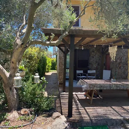 Villa Holiday Home * Porto Pino