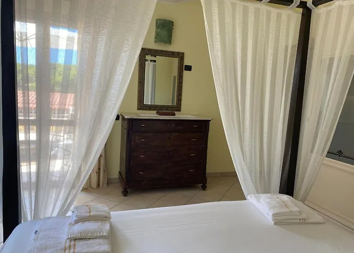 Villa Holiday Home * Porto Pino